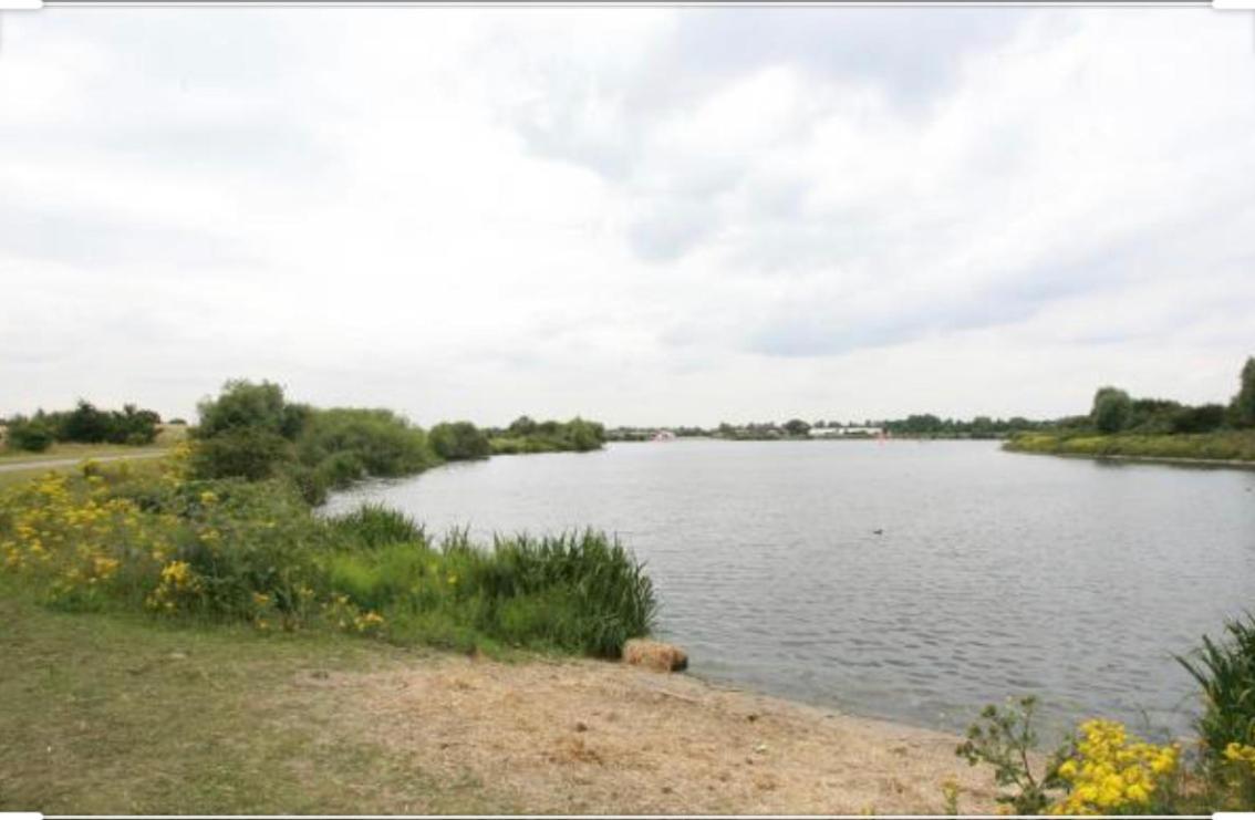 Cosy Cottage Annex In Fairlop Ilford Luaran gambar